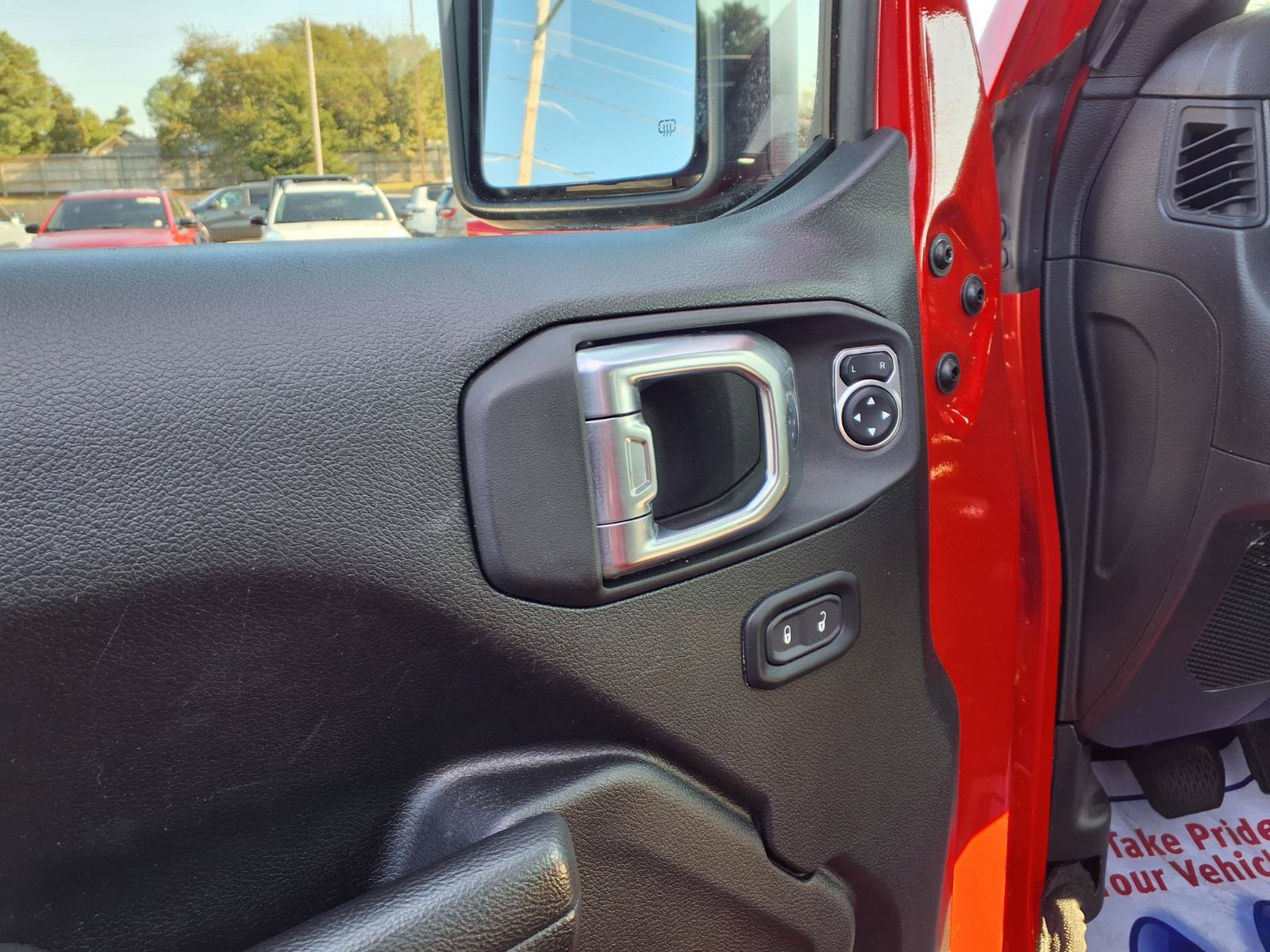 Used 2025 Jeep Wrangler Unlimited Sport AWD/4WD image 13