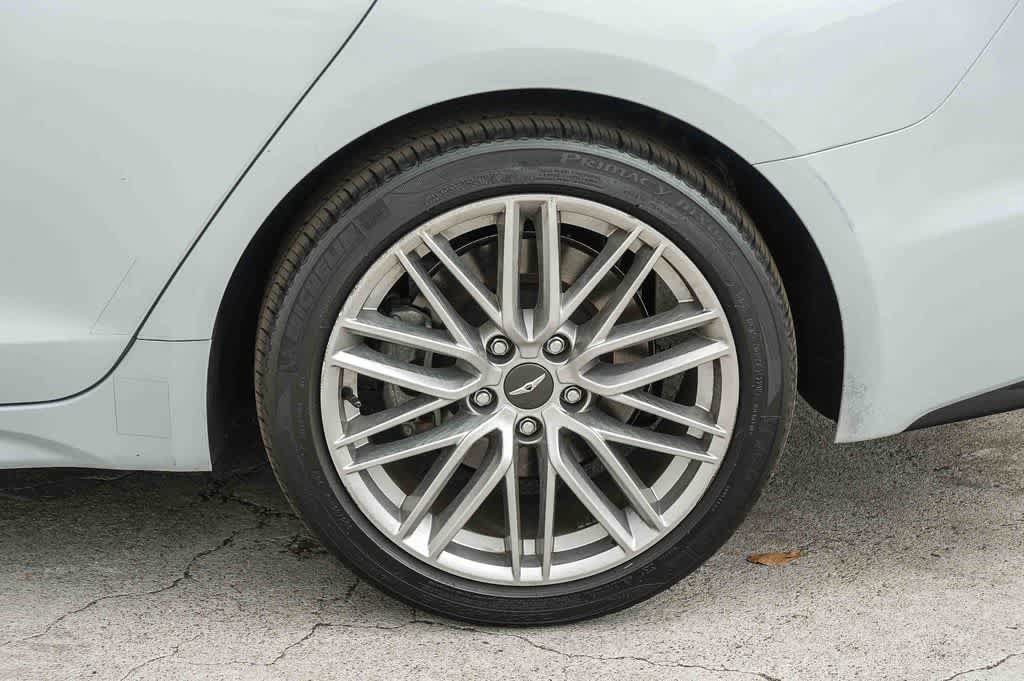 Used 2020 Genesis G70 2.0T RWD image 10