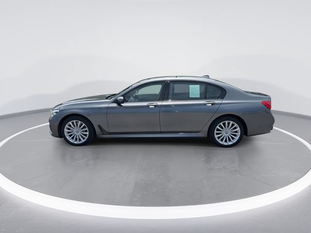 Used 2017 BMW 750i xDrive AWD/4WD image 4