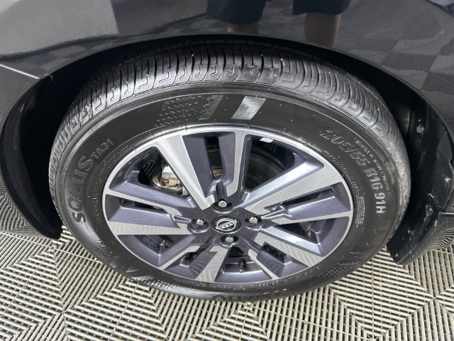 Used 2024 Nissan Versa S w/ S Plus Package FWD image 30