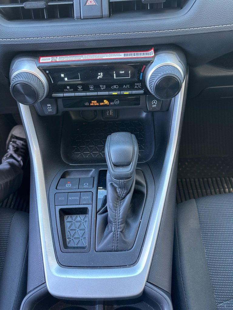 Used 2025 Toyota RAV4 LE image 19