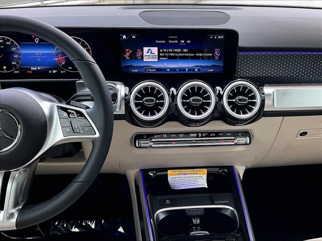New 2026 Mercedes-Benz GLB 250 image 9