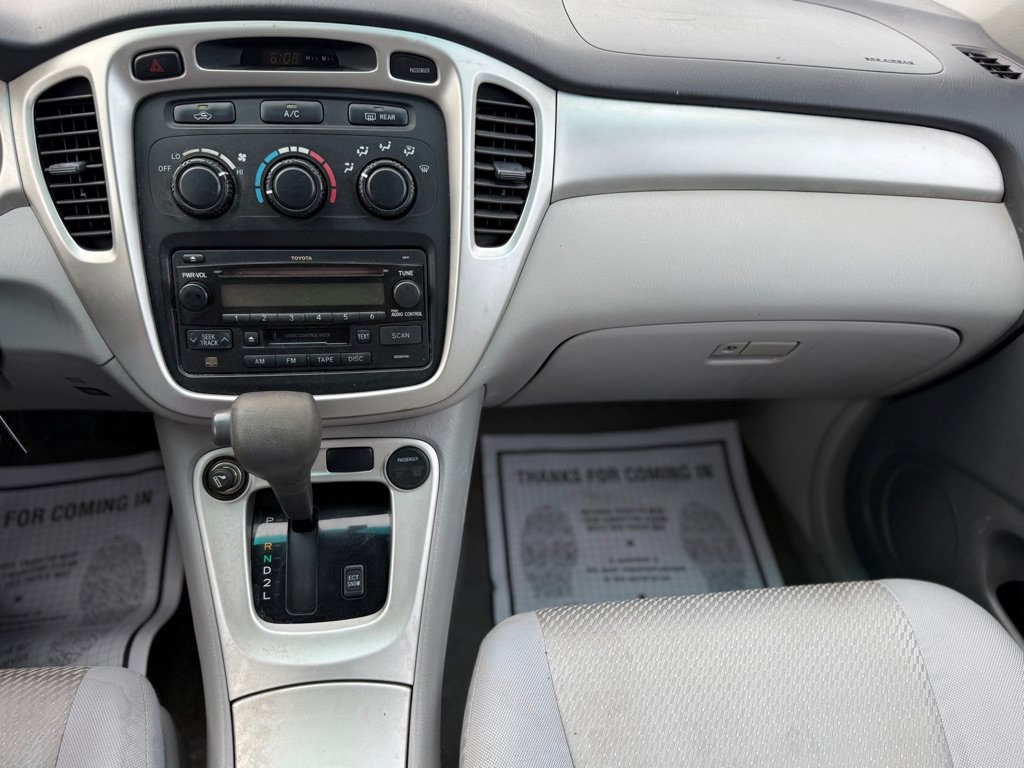 Used 2004 Toyota Highlander 2WD image 10