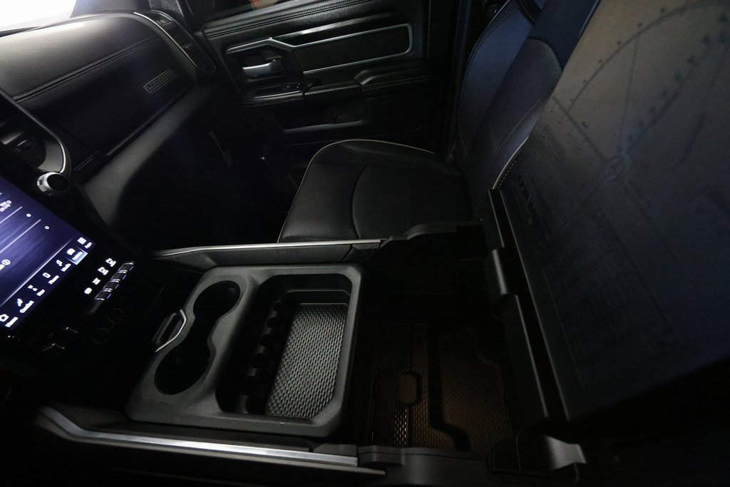 Used 2024 RAM 2500 Laramie w/ Night Edition image 37