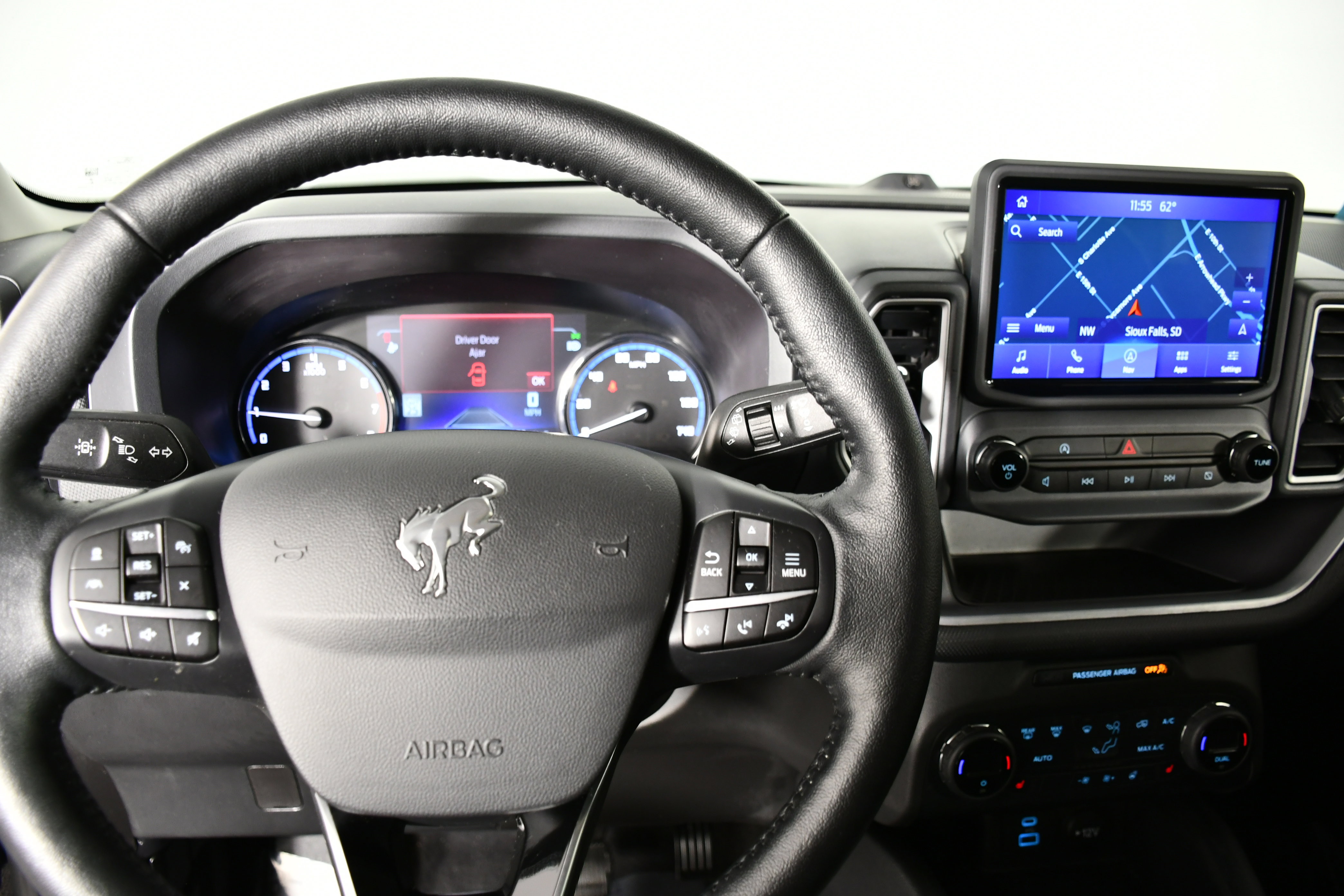 Used 2021 Ford Bronco Sport Outer Banks w/ Outer Banks Package (96D) image 16