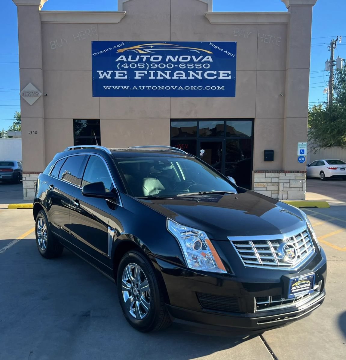 Used 2014 Cadillac SRX Luxury w/ Driver Awareness Package FWD image 2