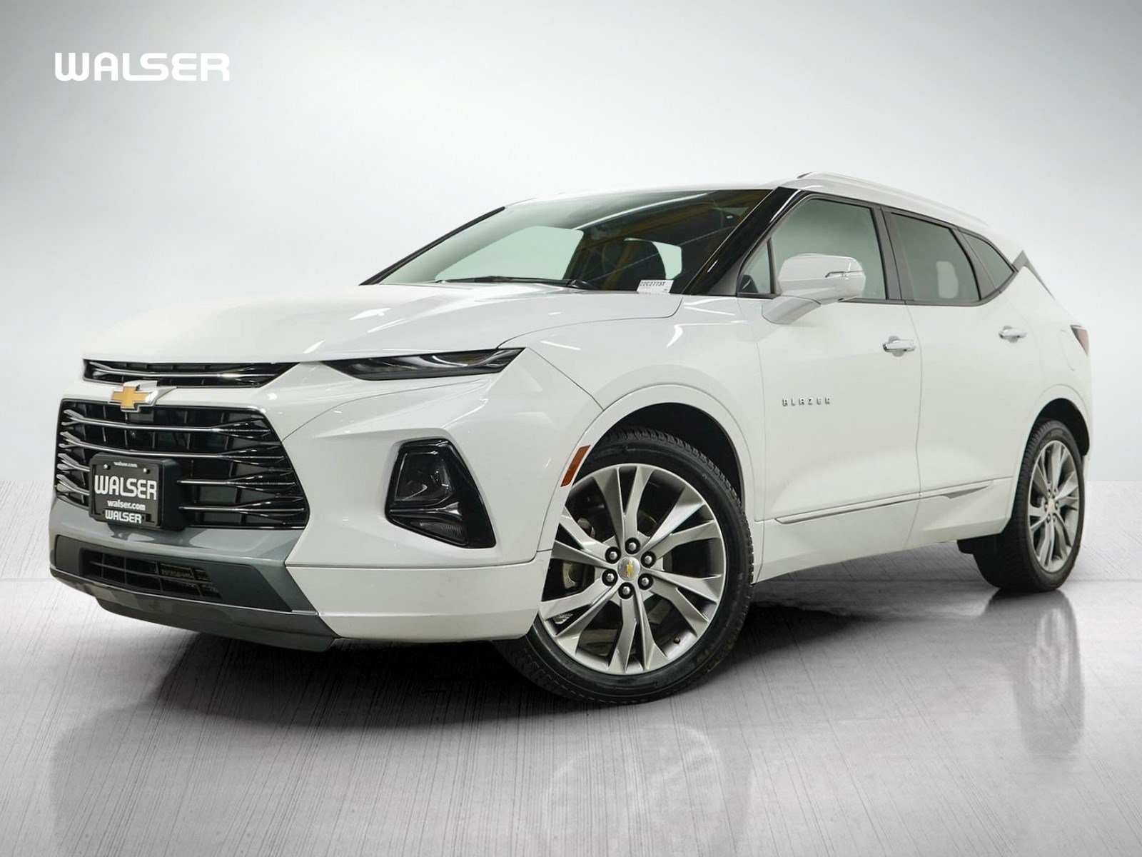 Used 2019 Chevrolet Blazer Premier w/ Sun and Wheels Package AWD/4WD image 1