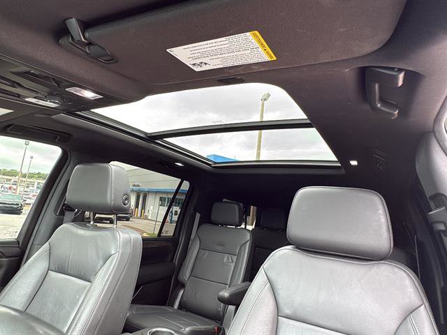 Used 2024 Chevrolet Suburban Z71 w/ Luxury Package AWD/4WD image 30