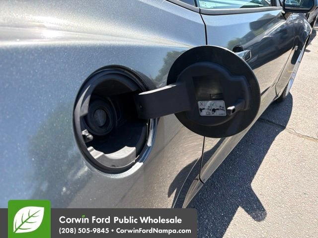 Used 2017 Chevrolet Camaro LT RWD image 10