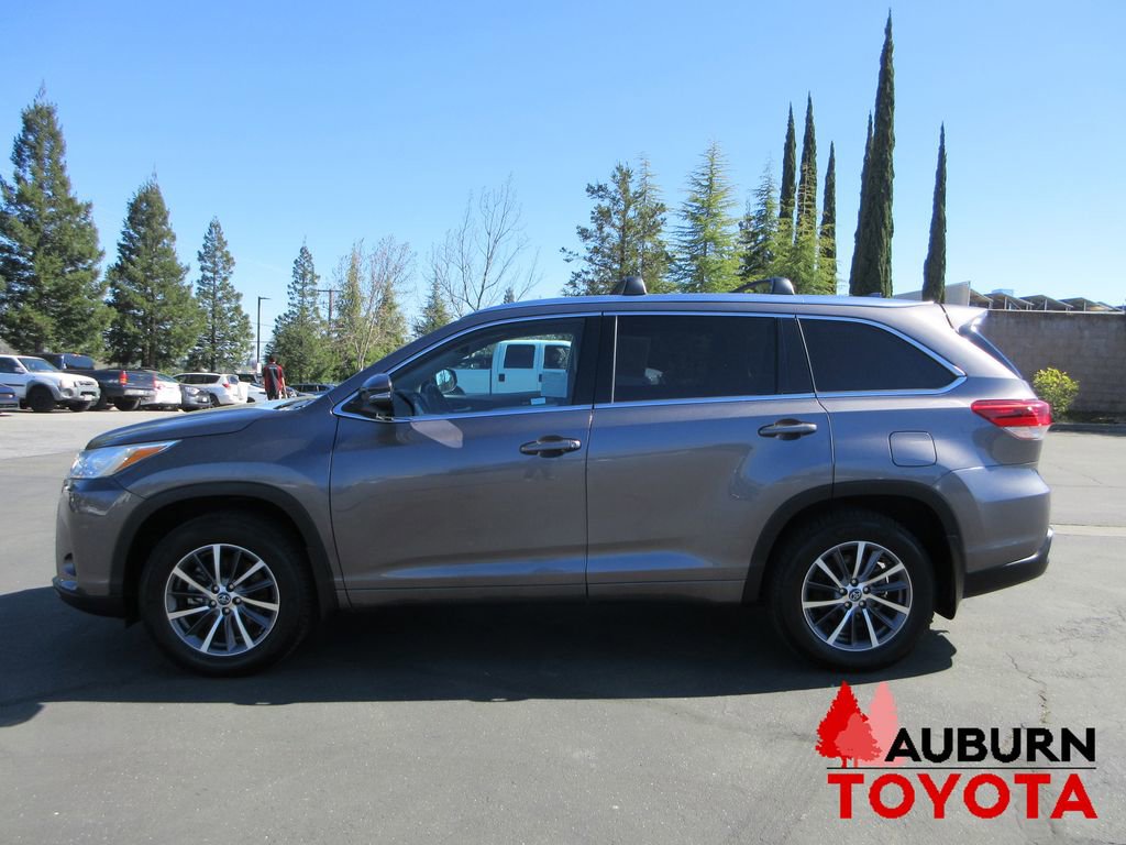 Certified 2018 Toyota Highlander XLE image 9