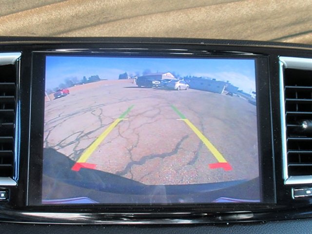 Used 2022 Chrysler Pacifica Touring-L FWD image 27