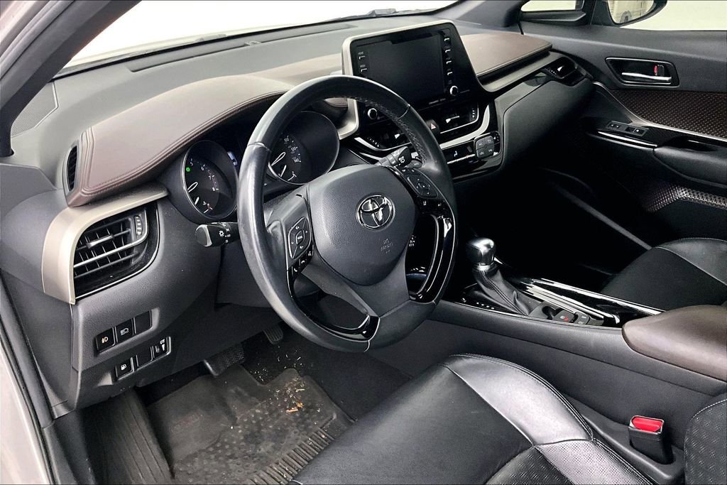 Used 2019 Toyota C-HR Limited image 15