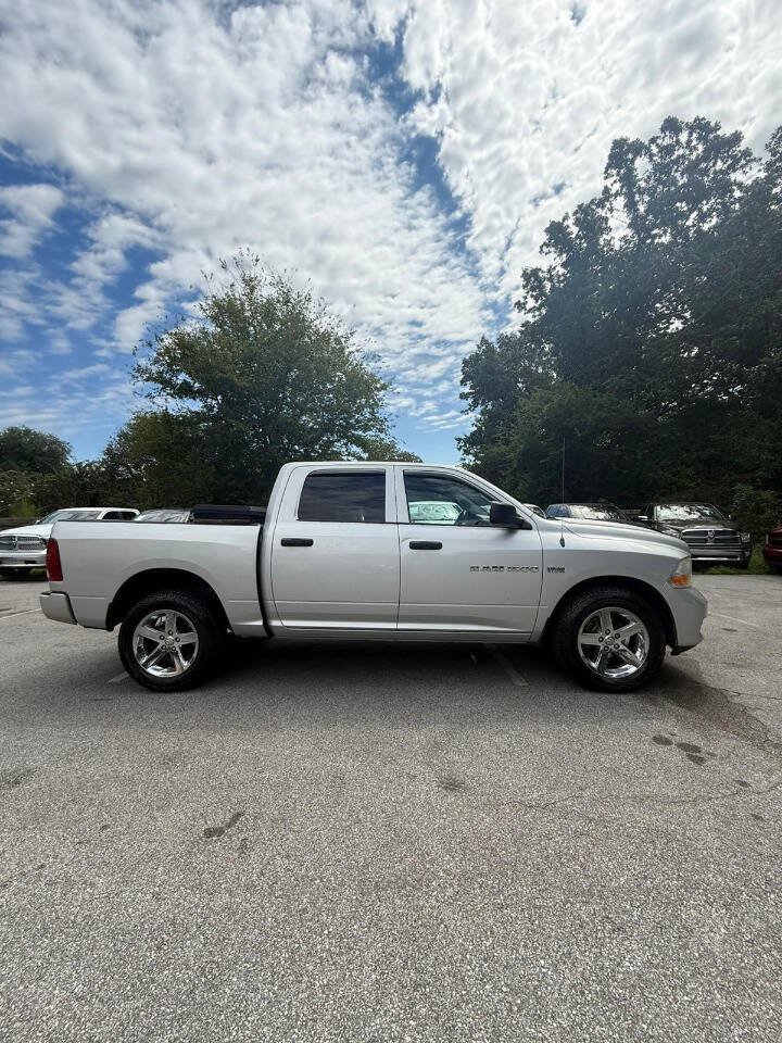 Used 2012 RAM 1500 Express AWD/4WD image 7