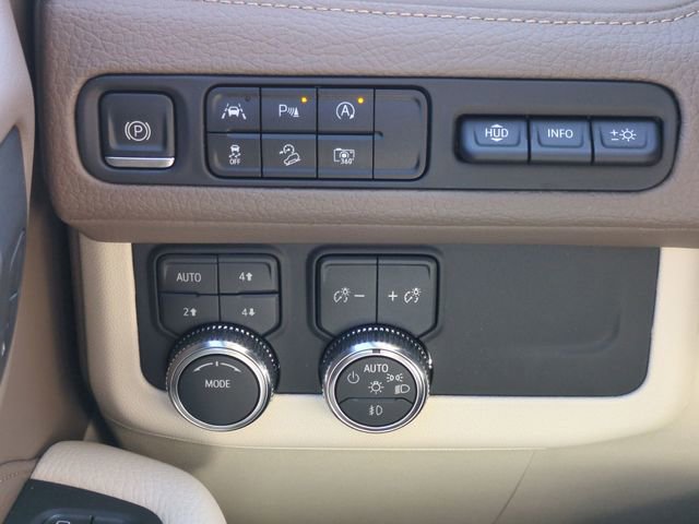 Used 2023 GMC Yukon Denali AWD/4WD image 21