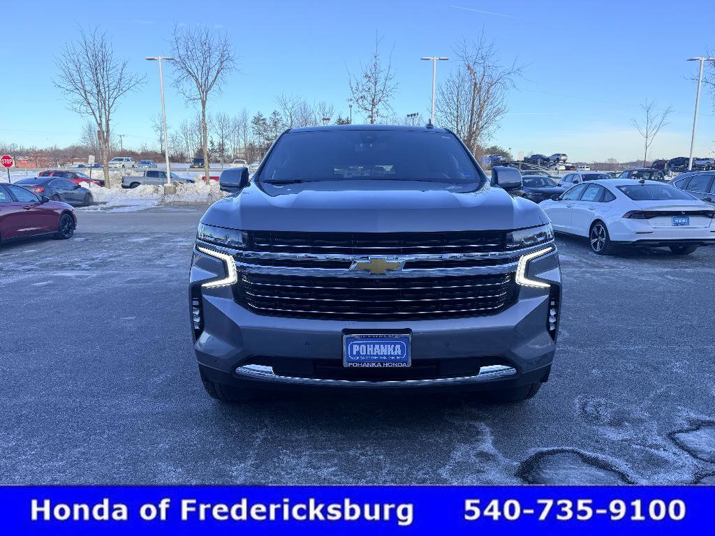 Used 2022 Chevrolet Suburban LT w/ Luxury Package image 9