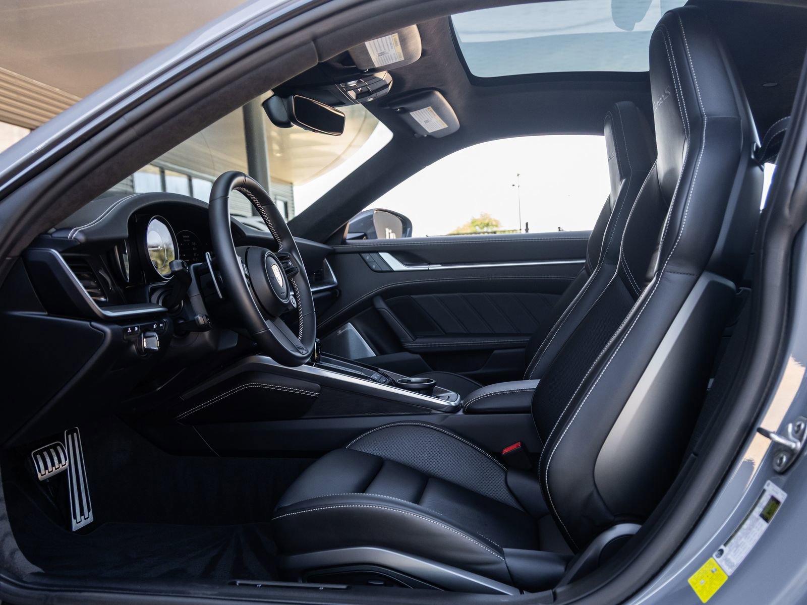 Certified 2024 Porsche 911 Turbo S AWD/4WD image 27