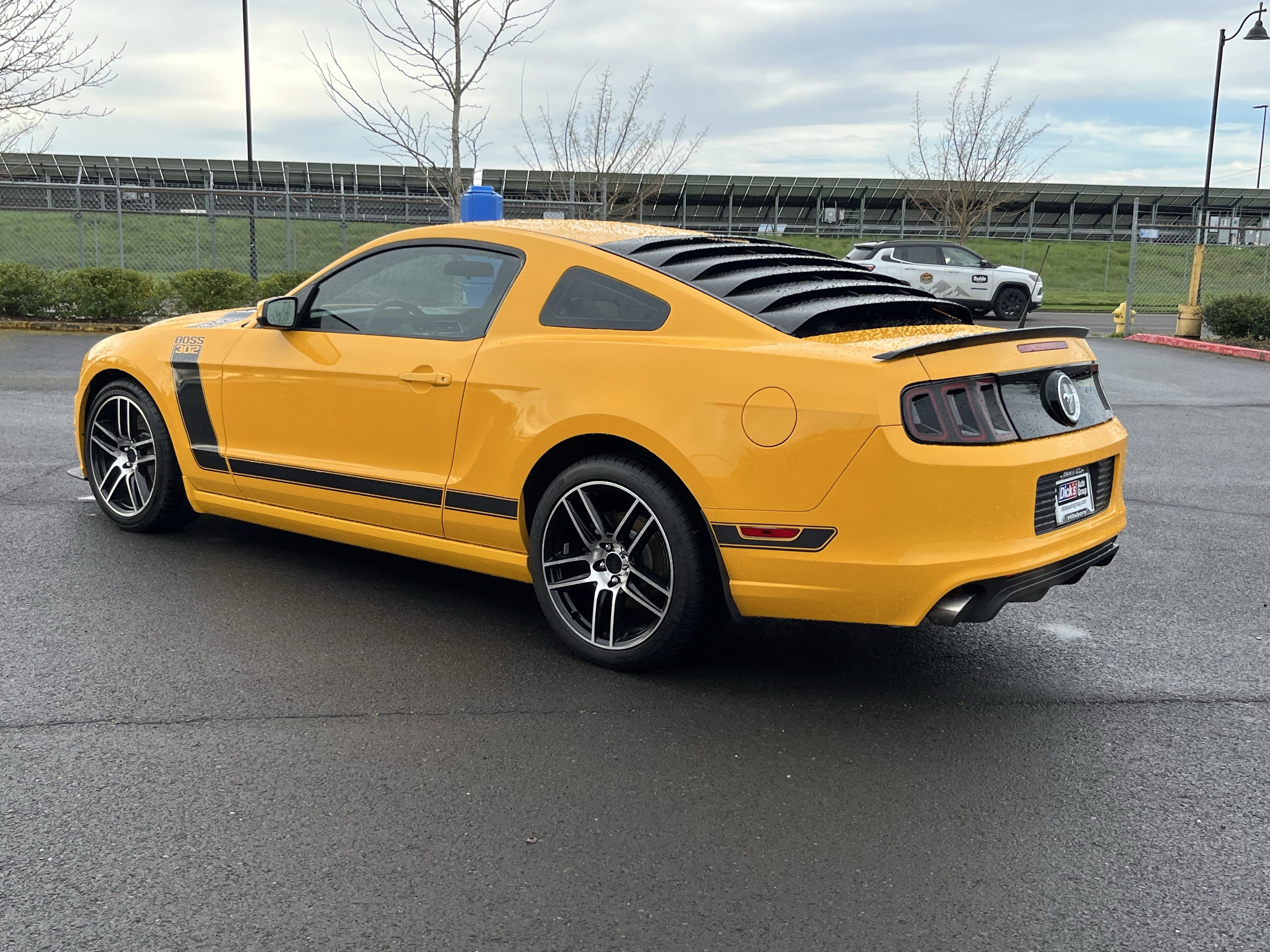 Used 2013 Ford Mustang Boss 302 w/ Boss 302 Accessory Pkg RWD image 5