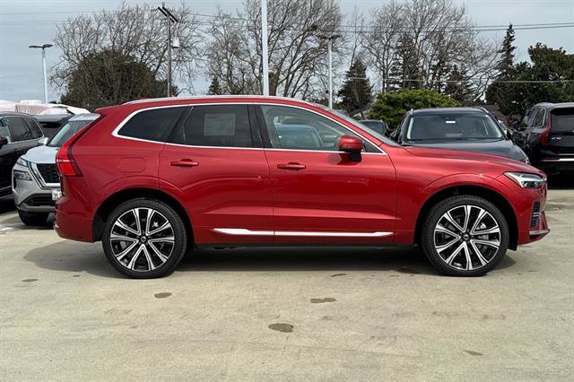 Certified 2023 Volvo XC60 T8 Ultimate image 2