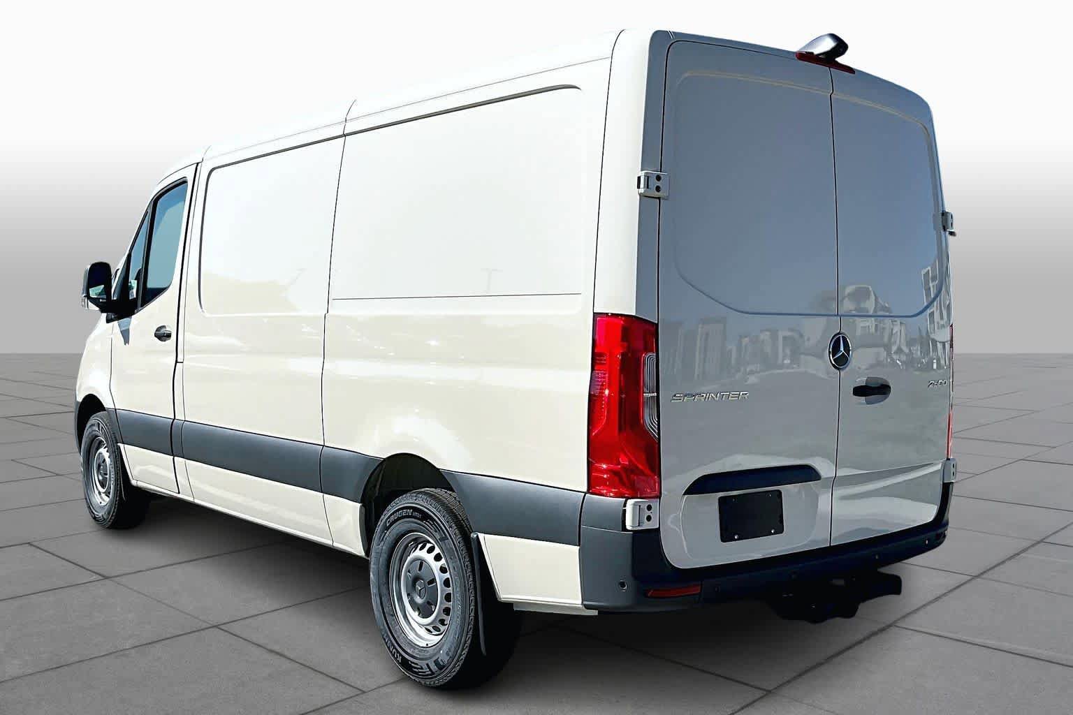 New 2025 Mercedes-Benz Sprinter 2500 image 12
