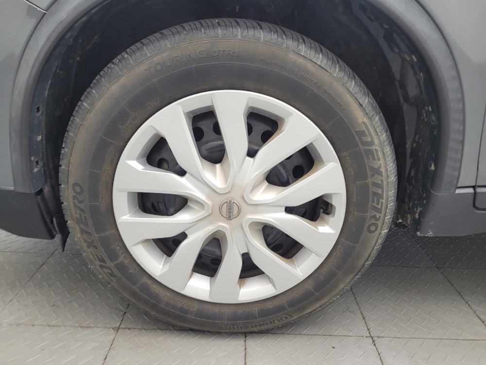 Used 2020 Nissan Rogue S FWD image 31