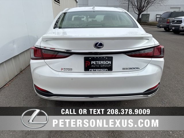 Used 2019 Lexus ES 300h image 4