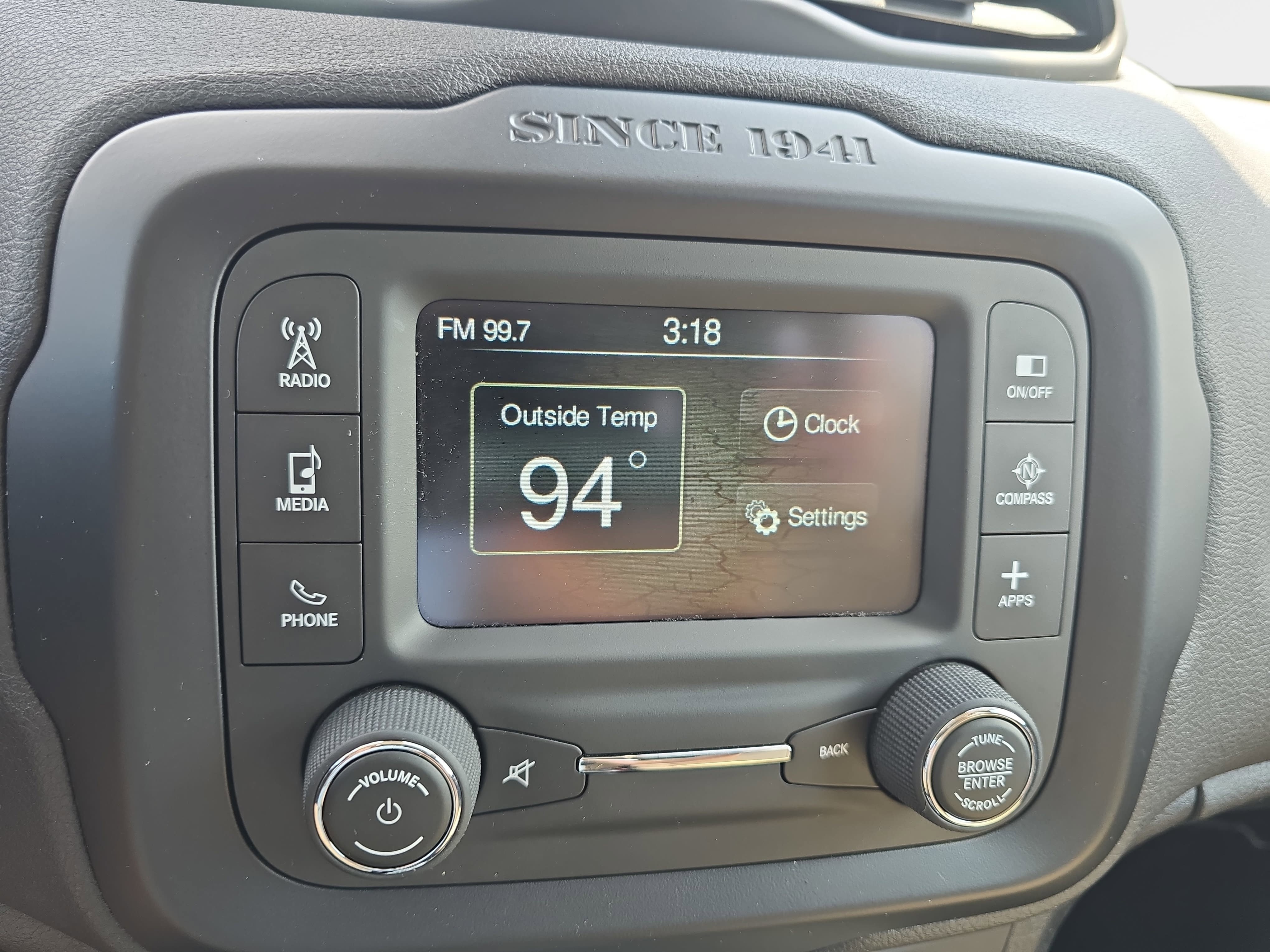 Used 2016 Jeep Renegade Latitude w/ Popular Equipment Group AWD/4WD image 20