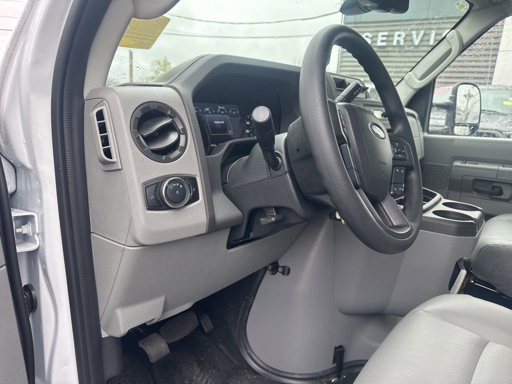 New 2026 Ford E-350 and Econoline 350 Super Duty w/ Power Equipment Group RWD image 12