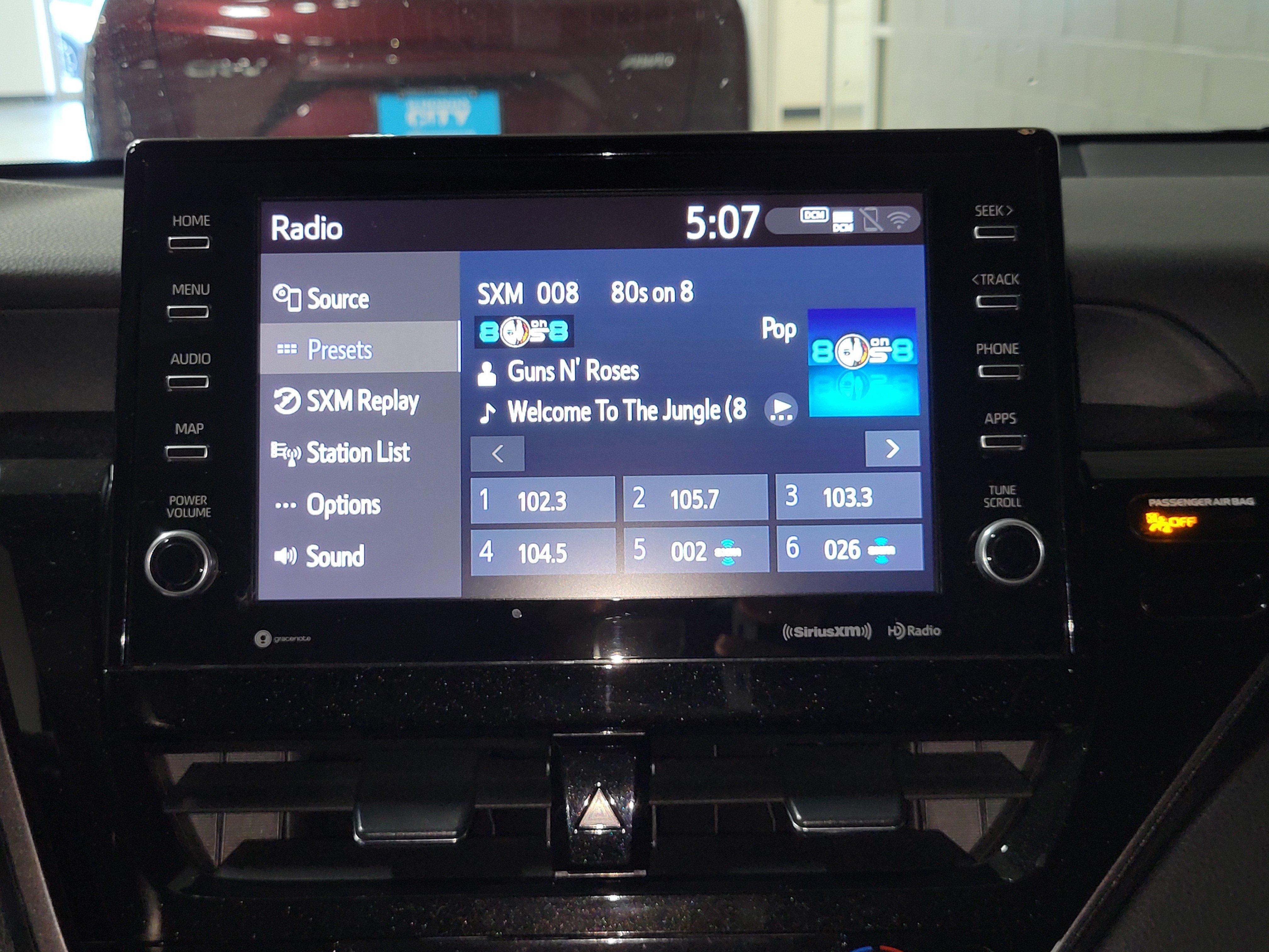 Used 2022 Toyota Camry XSE FWD image 28