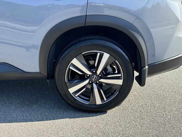 Certified 2025 Nissan Rogue SL AWD/4WD image 22