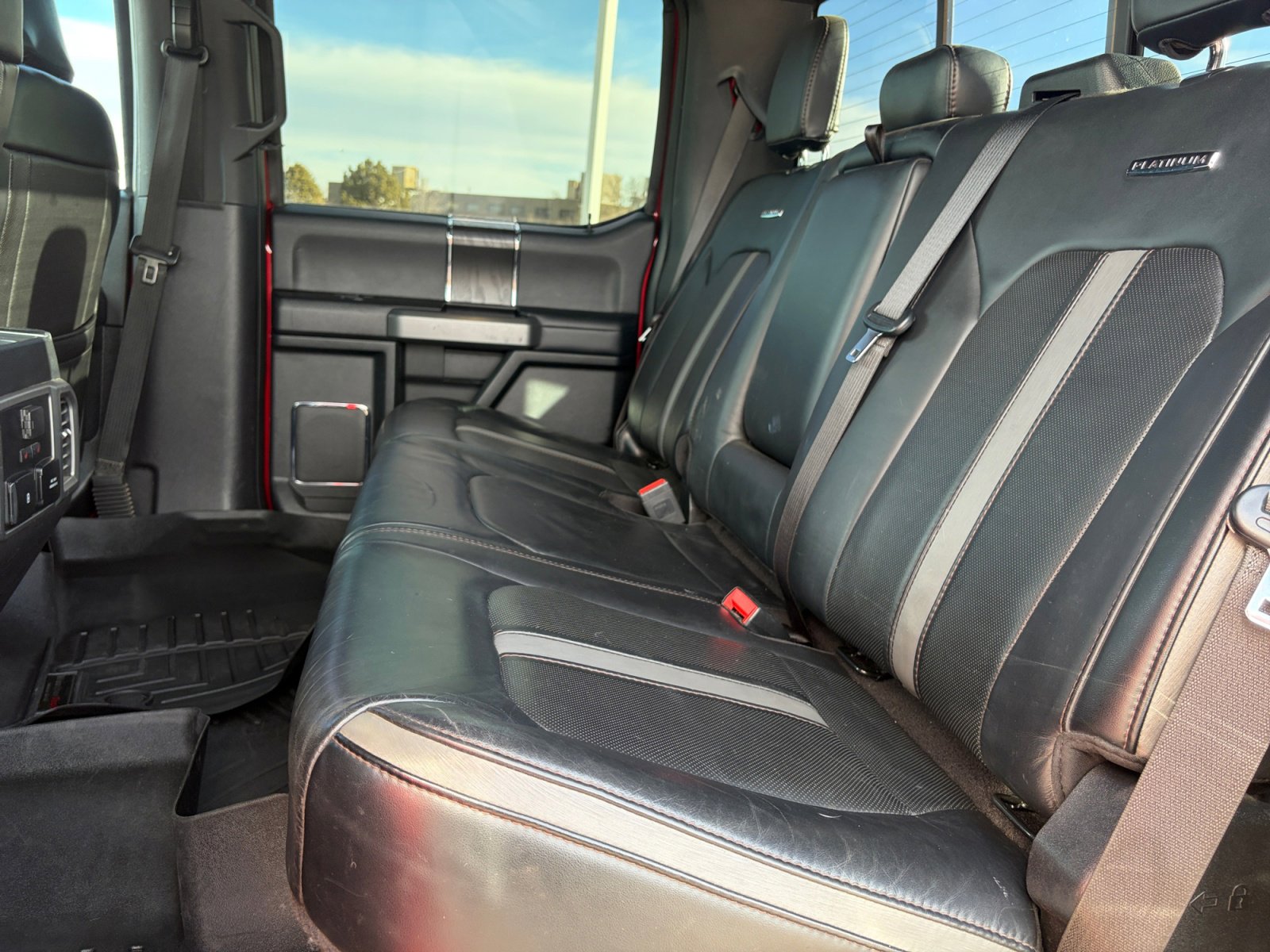 Used 2019 Ford F250 Platinum w/ Platinum Ultimate Package AWD/4WD image 21