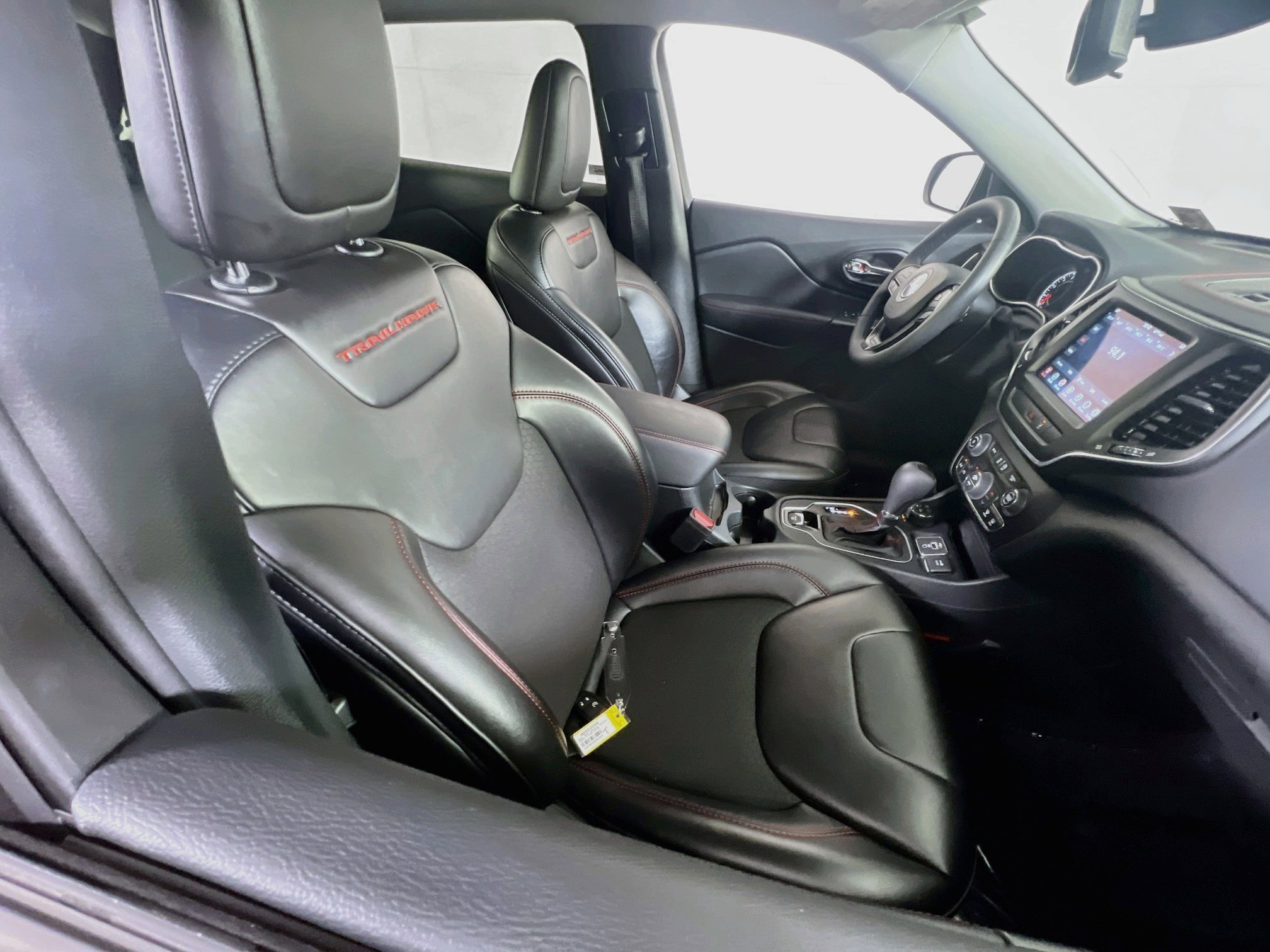 Used 2022 Jeep Cherokee Trailhawk w/ Trailer Tow Group image 25