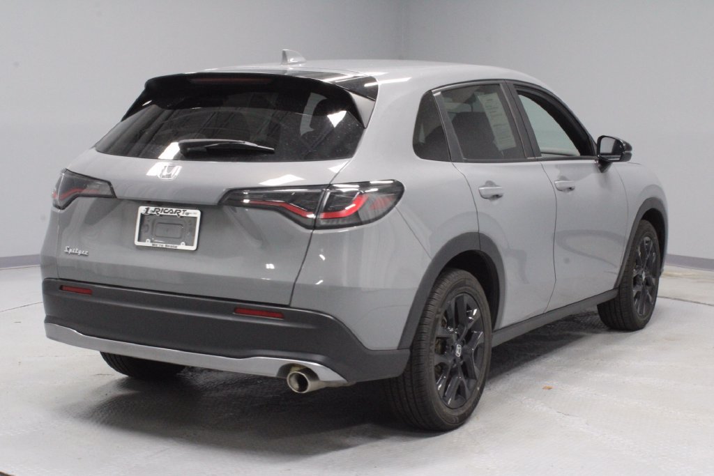 Used 2025 Honda HR-V Sport image 10