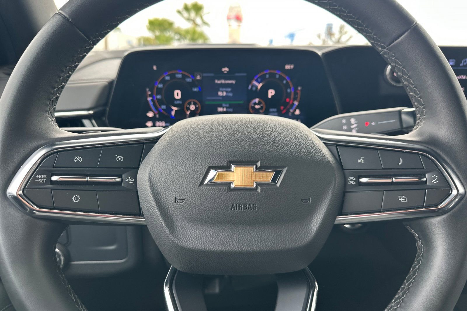 Used 2025 Chevrolet Tahoe LT AWD/4WD image 24