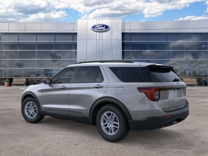 New 2026 Ford Explorer Active RWD image 4
