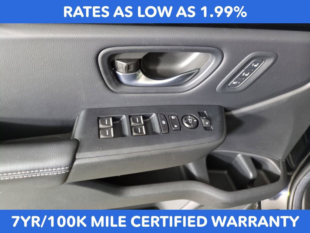 Certified 2025 Honda Pilot Touring image 11