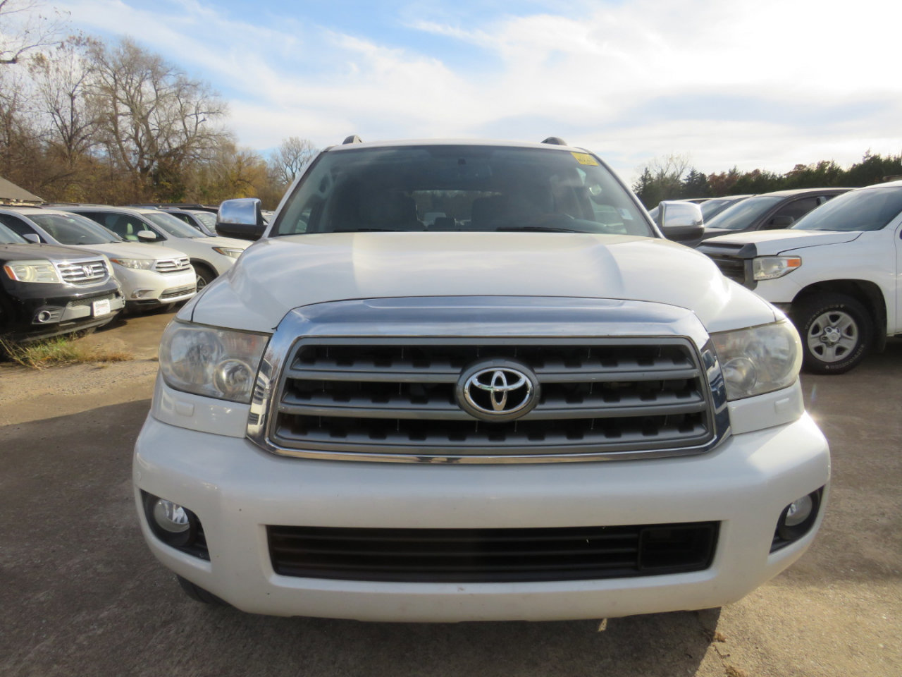 Used 2015 Toyota Sequoia Platinum image 2