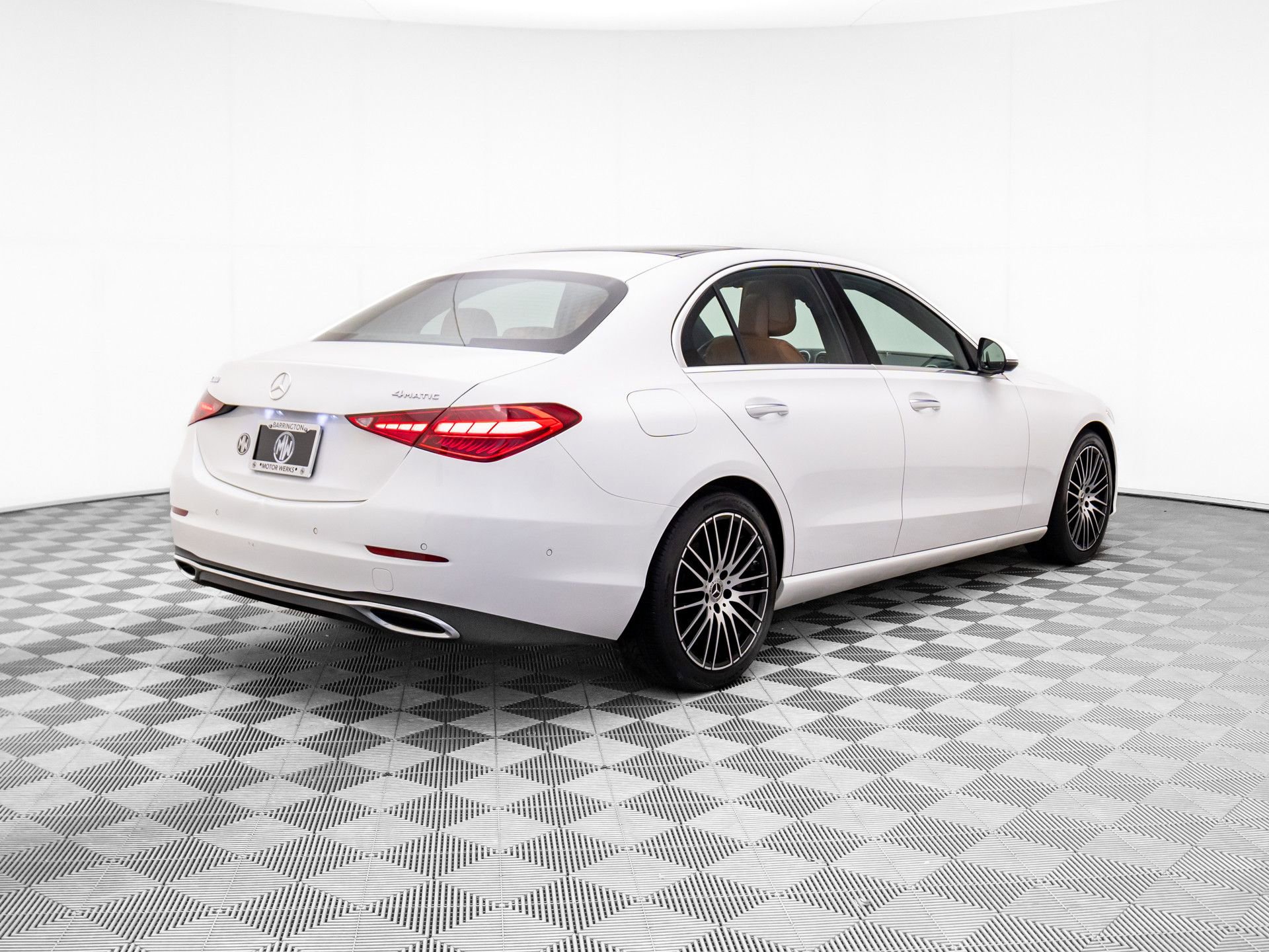 Used 2023 Mercedes-Benz C 300 4MATIC Sedan image 5
