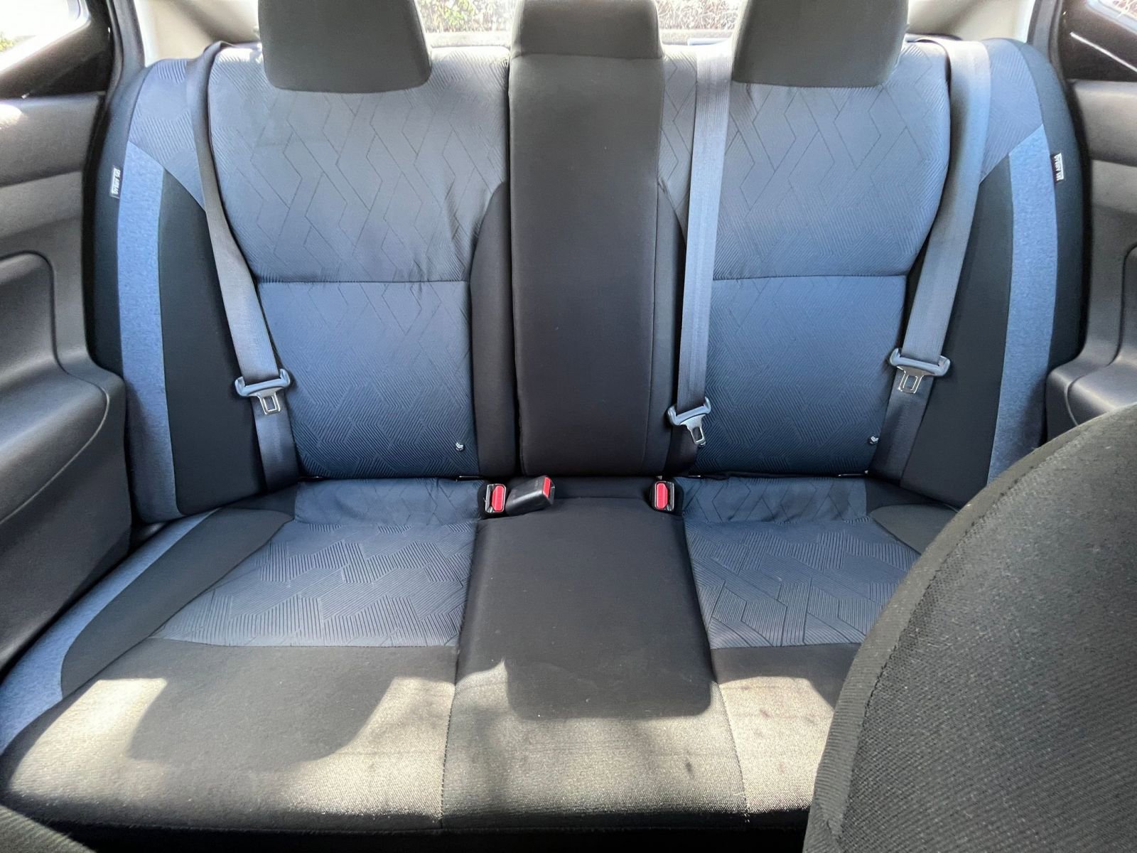 Used 2025 Nissan Versa SV image 36