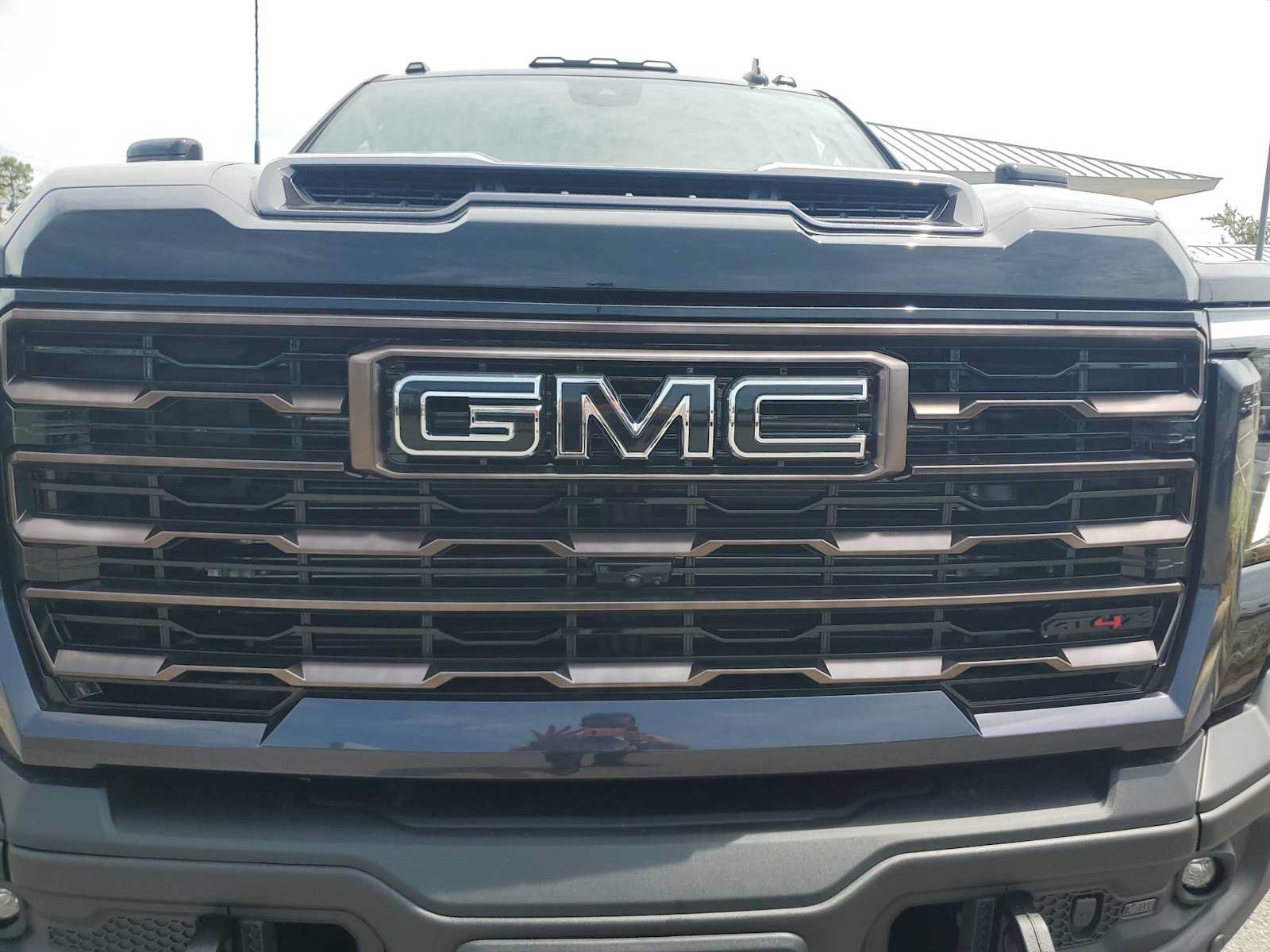 New 2026 GMC Sierra 2500 AT4X w/ AT4X AEV Edition AWD/4WD image 15