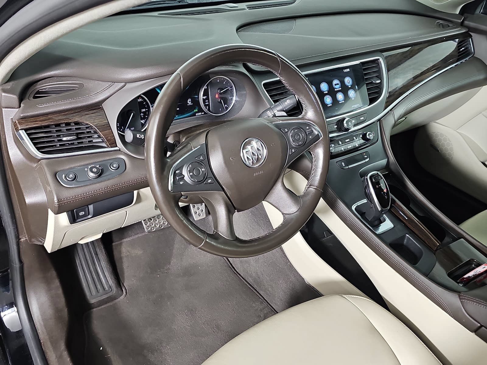 Used 2017 Buick LaCrosse Essence w/ Sun and Shade Package FWD image 13