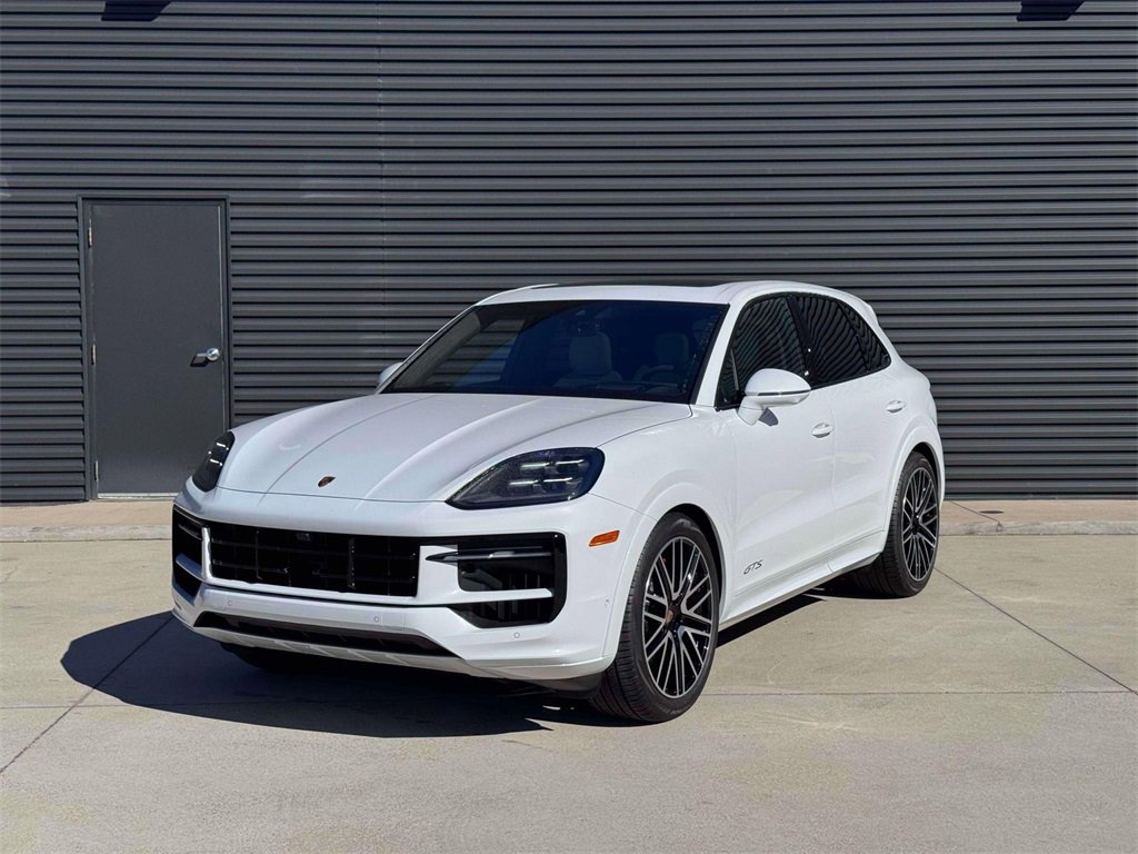 New 2026 Porsche Cayenne GTS image 1