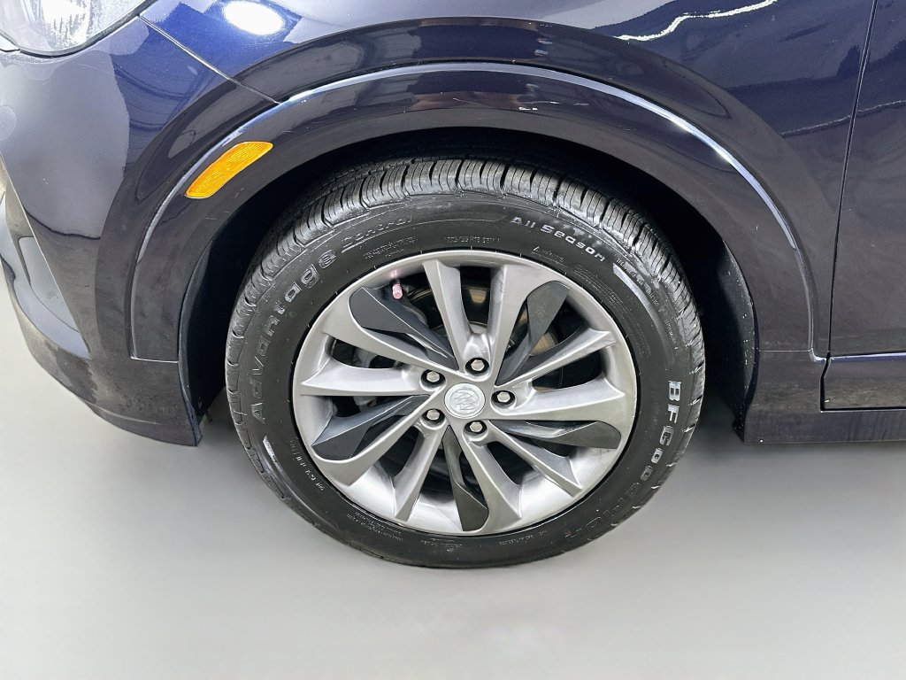 Used 2020 Buick Encore GX Select w/ Sport Touring Package FWD image 8