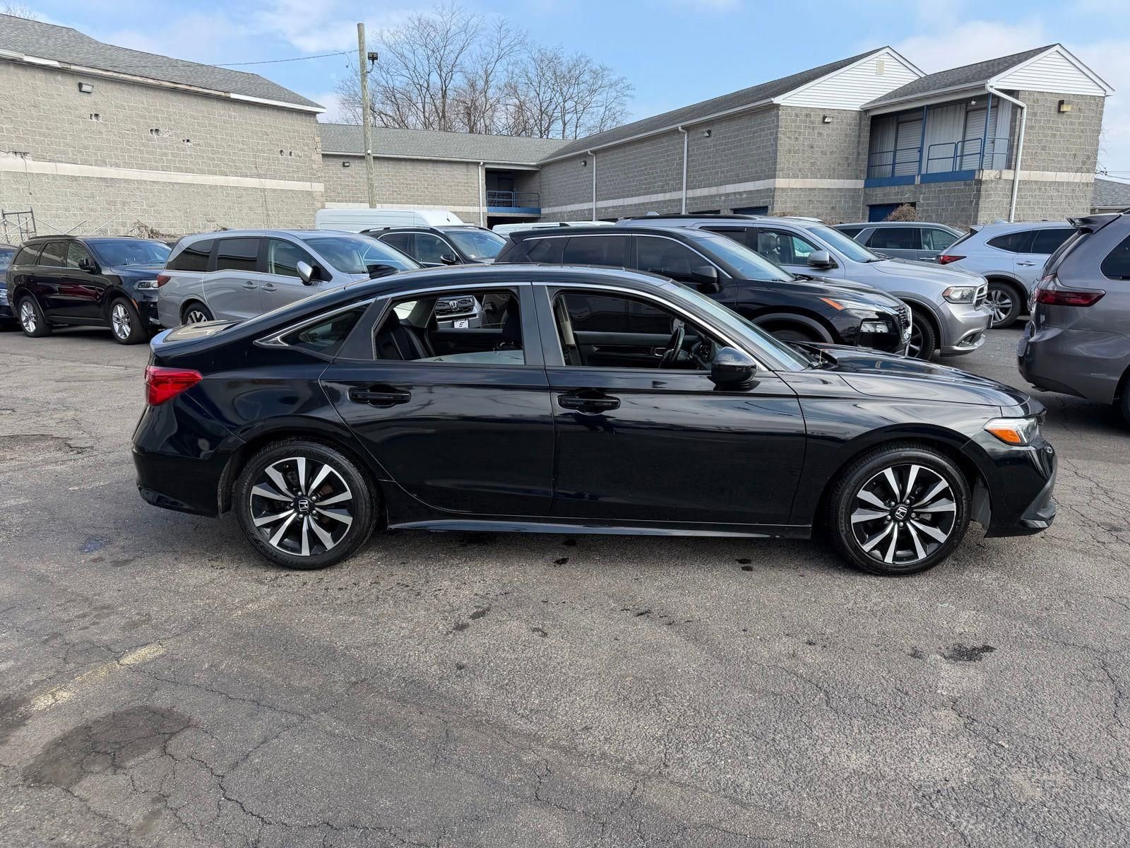 Used 2022 Honda Civic EX image 11