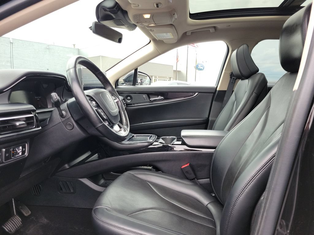 Used 2023 Lincoln Nautilus Reserve w/ Monochromatic Package AWD/4WD image 18