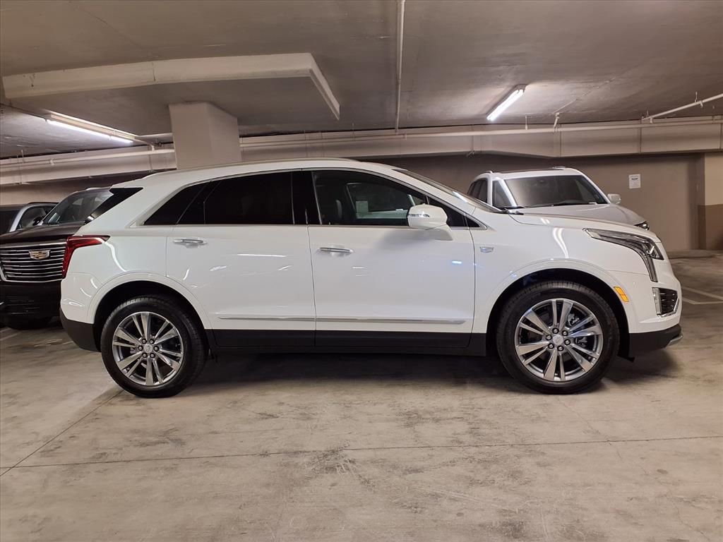 New 2025 Cadillac XT5 Premium Luxury FWD image 4