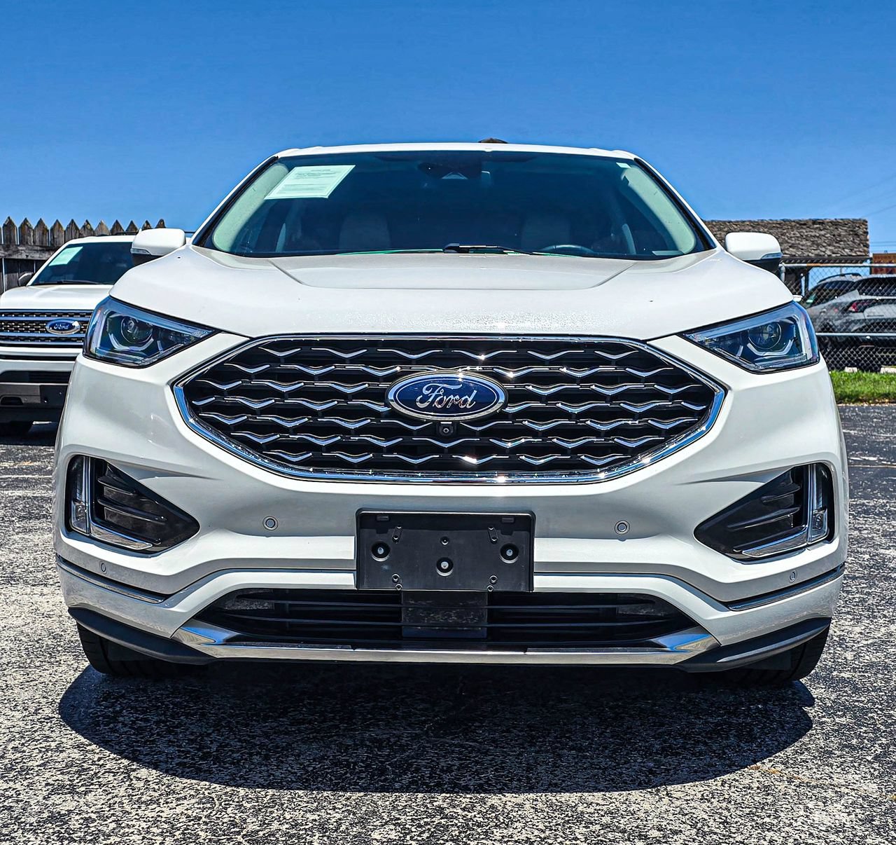 Used 2022 Ford Edge Titanium w/ Equipment Group 301A AWD/4WD image 2