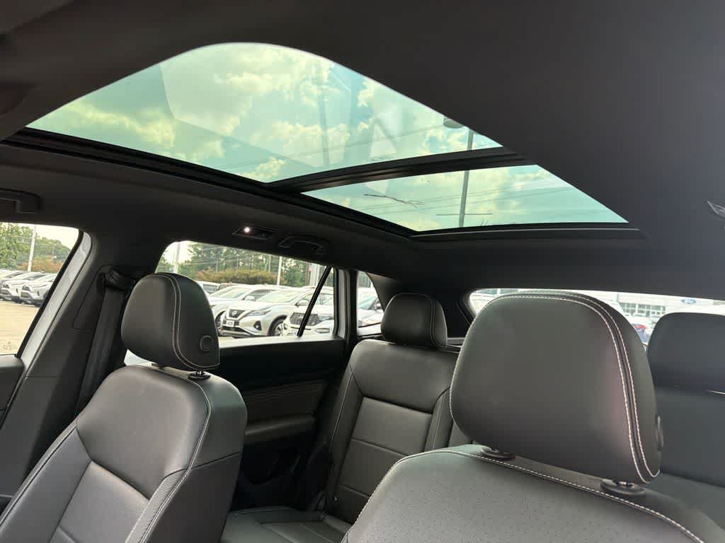 Used 2023 Volkswagen Atlas Cross Sport SEL AWD/4WD image 36