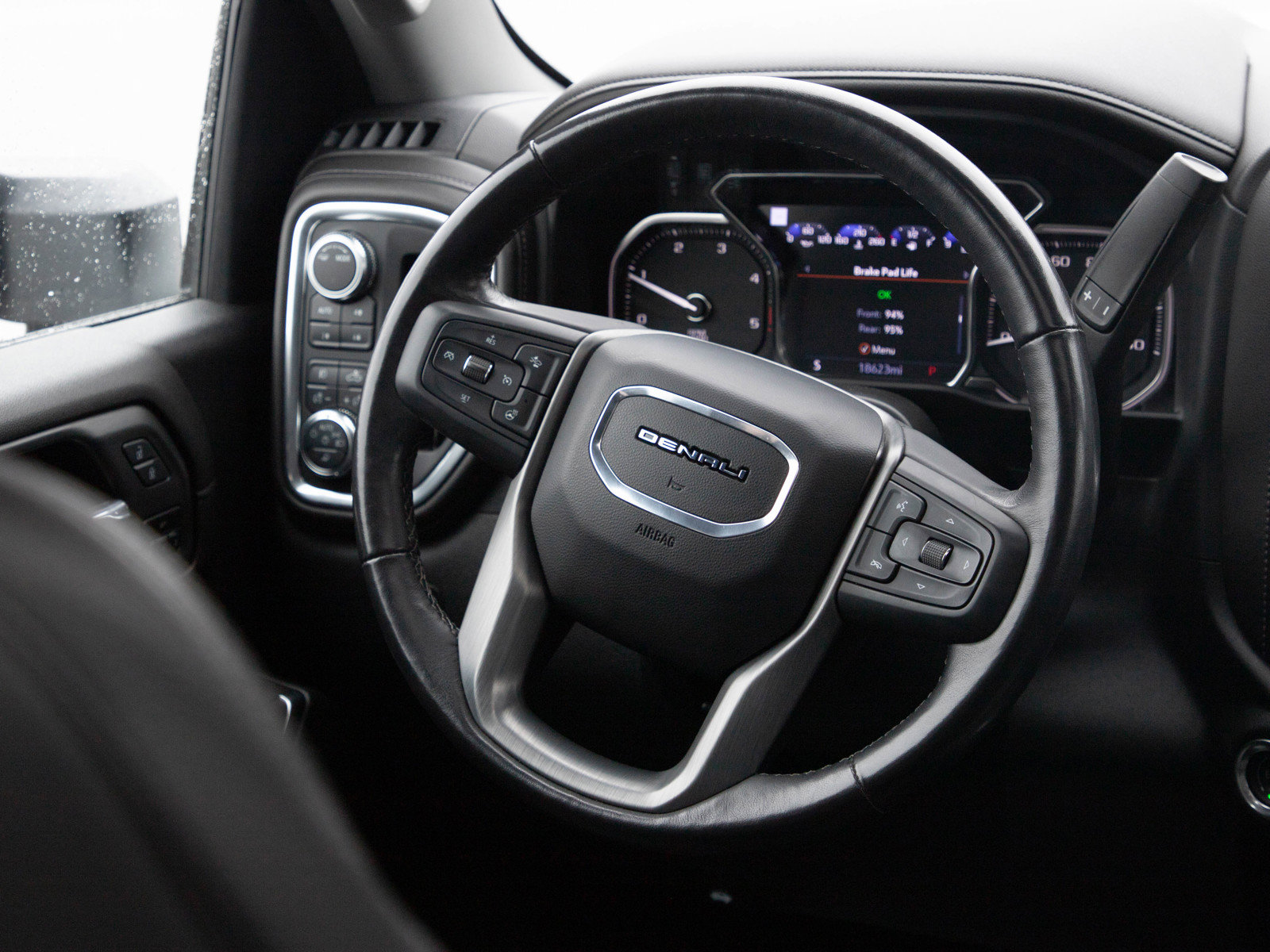 Used 2022 GMC Sierra 3500 Denali w/ Denali Ultimate Package image 14