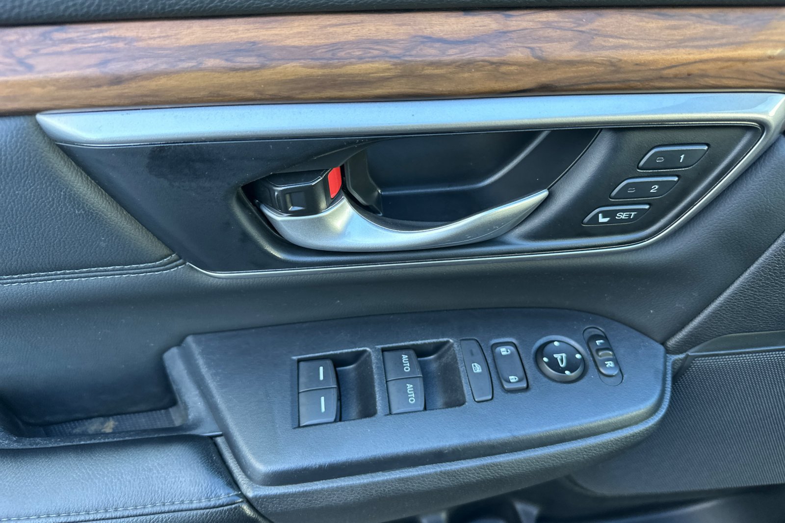 Used 2021 Honda CR-V Touring image 15