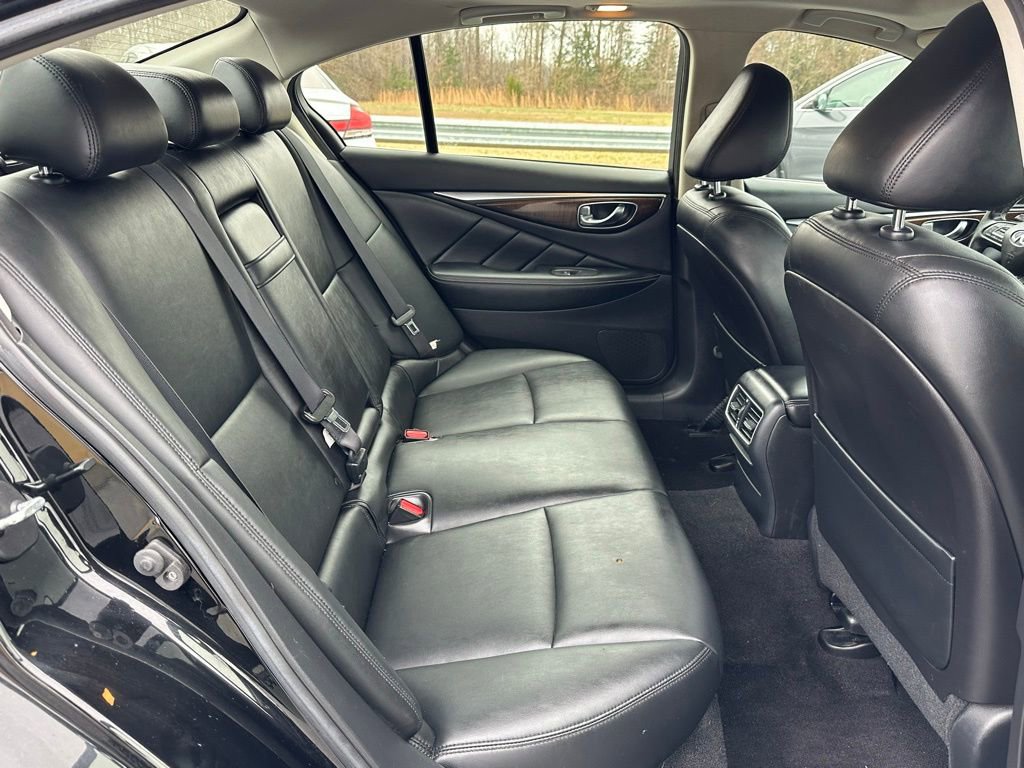 Used 2018 INFINITI Q50 Luxe w/ Essential Package (3.0T Luxe) image 22